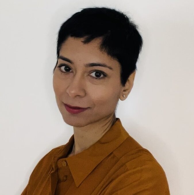 Uzma Mohamedali headshot 2024 Image of Uzma, certified coach specialising in change management and leadership development, promoting confidence and authenticity.